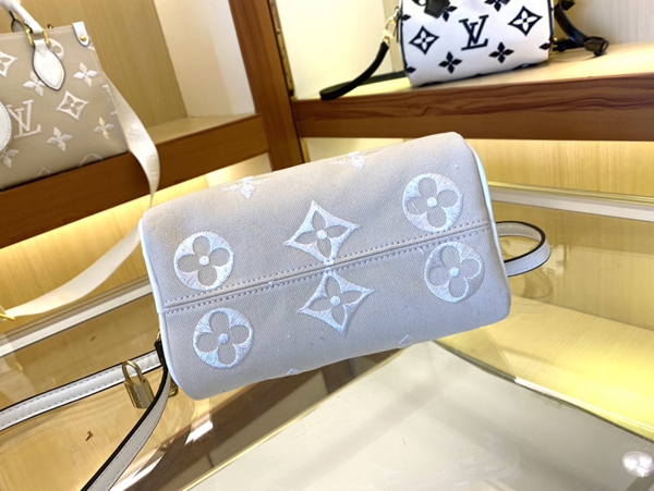 ルイヴィトンバッグ素材ディテール